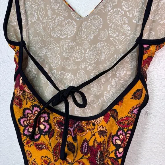 Free People Free Est Amber Swimsuit Women Small One Piece Floral Cheeky Swimwear - Picture 7 of 9